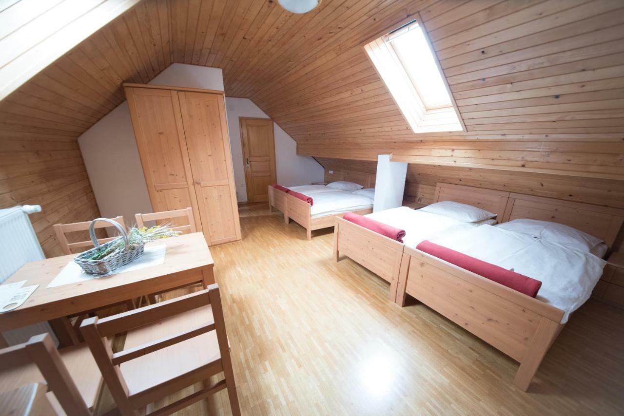 Tourist Farm Pr'Dovar Cerklje na Gorenjskem Buitenkant foto